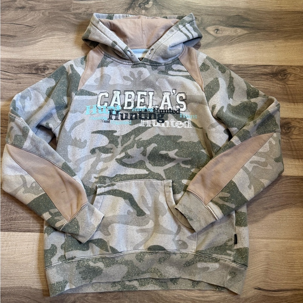Cabela's Legendary Quality Graphic Tee